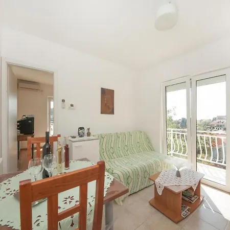 Bertie's Apartman