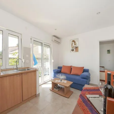Bertie's Apartman