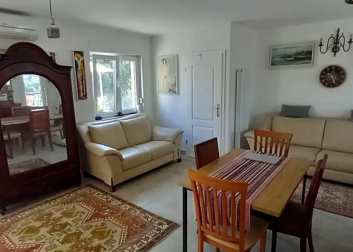 Bertie's 아파트 브르나